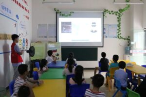 【人类月球日】东城儿童服务站开展小小的我·大大的宇宙活动