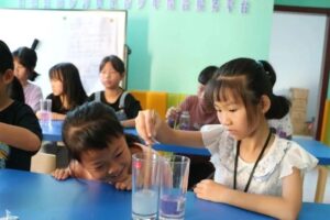 铜锣湾“神奇魔法,奇妙探索”科学实验小组圆满结束啦