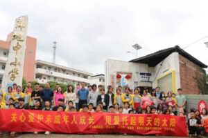 社工动态|和仁社工前往赣江源镇开展未成年人保护宣传月活动