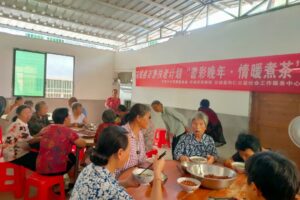 【百善扶老】和仁社工前往古樟村开展“耆彩晚年·情暖煮茶”活动