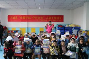 巾帼护航·守护未来|和仁社工开展“远离烫烫小怪兽”儿童安全教育课堂