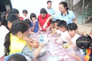 【新时代文明实践】情暖社区庆国庆·邻里和谐一家亲