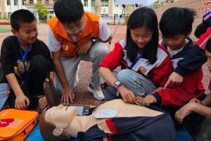 学会自救避危险·护你平安不停歇|生存训练营在石城县五小、六小持续开展