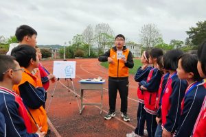 关注儿童安全·呵护儿童成长|丰山中心小学开展儿童生存训练营暨交通安全训练营活动