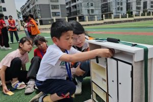 儿童平安|壹基金生存训练营走进小松中心小学