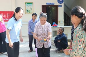 秋意浓情·共度佳节|高田镇民政服务站前往敬老院开展中秋敬老活动