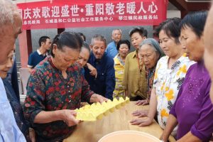 【民政服务站动态】琴江镇开展“国庆欢歌迎盛世·重阳敬老暖人心”活动