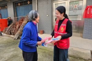 【民政服务站动态】小松镇民政服务站“银龄补贴济长者·社会帮扶暖人心”政策宣传活动