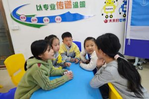 儿童服务站|友爱厨房·一起“派”对