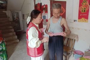 【民政服务站动态】珠坑乡开展“推进移风易俗·弘扬时代新风”入户宣传活动