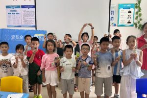 东城儿童服务站|立秋识趣,叶韵书情