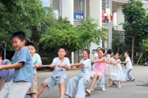 东城儿童服务站|趣味运动会：童心飞扬，活力全开！