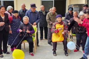 【民政服务站动态】小松镇:九九重阳节·情暖老人心