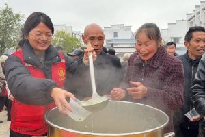 【民政服务站动态】琴江镇开展“邻里元旦汇・老幼共欢喜”活动