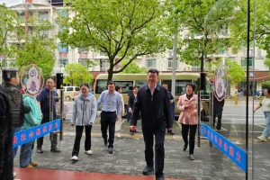 省“两纲”中期评估调研组莅临石城县和仁社工实地调研